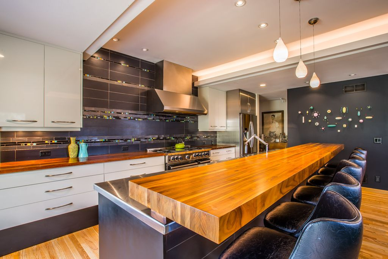 Illustration for article titled Someone give me half a million dollars so I can buy this kitchen, please